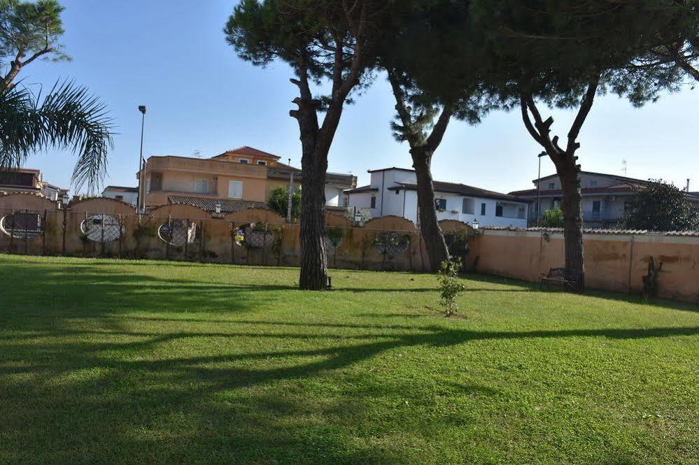 Hotel Joy Castel Volturno Εξωτερικό φωτογραφία