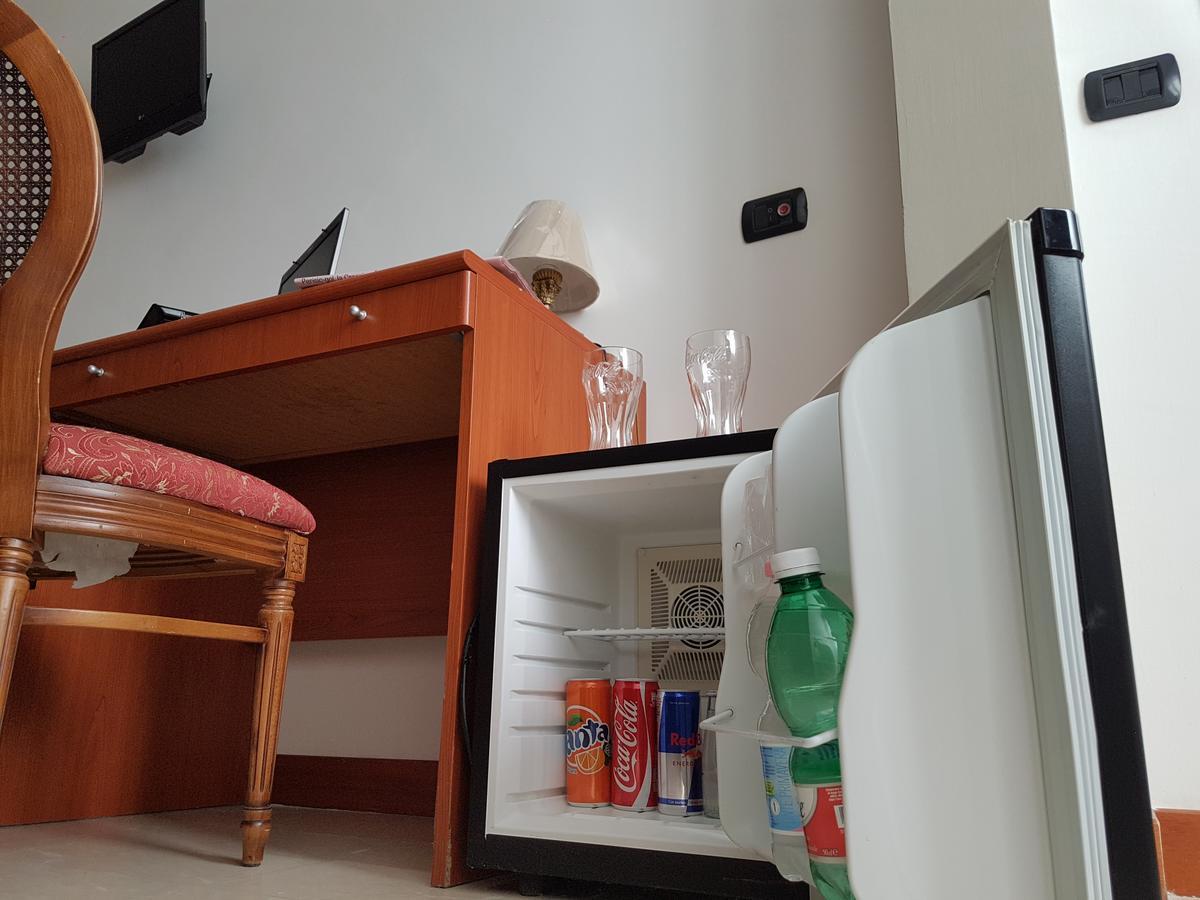 Hotel Joy Castel Volturno Δωμάτιο φωτογραφία