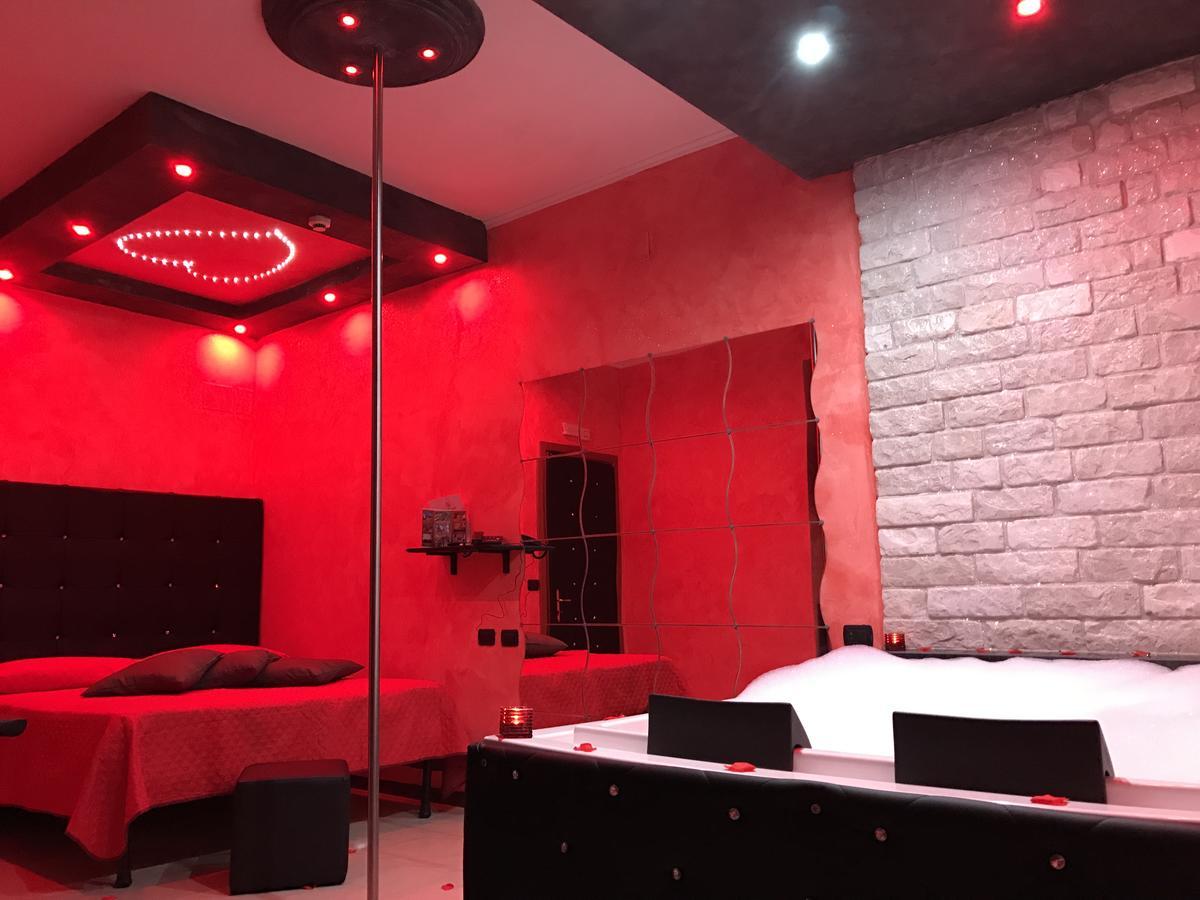 Hotel Joy Castel Volturno Εξωτερικό φωτογραφία