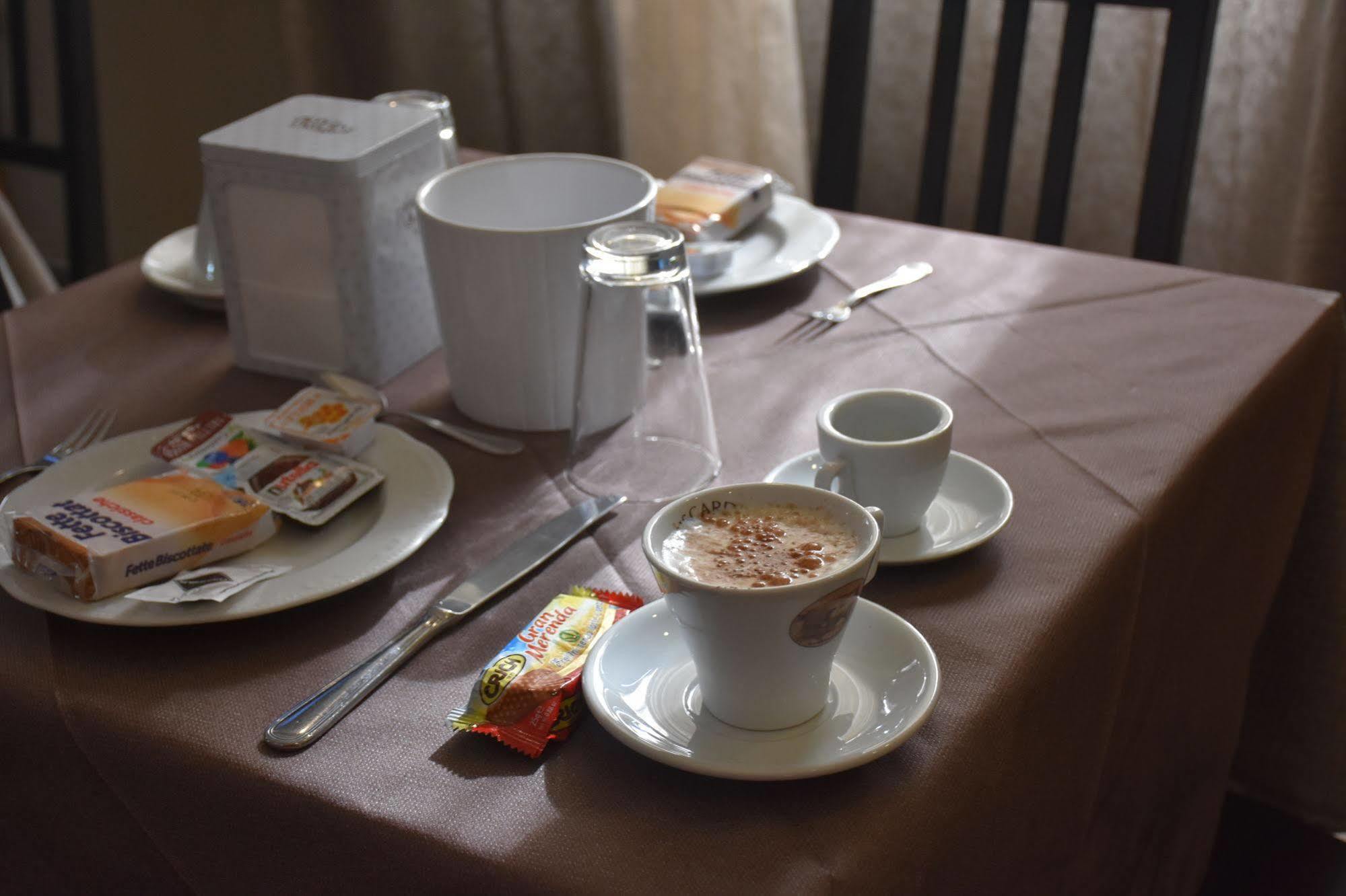 Hotel Joy Castel Volturno Εξωτερικό φωτογραφία