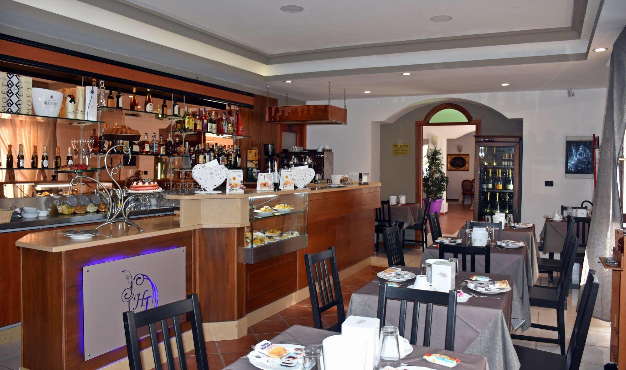 Hotel Joy Castel Volturno Εξωτερικό φωτογραφία